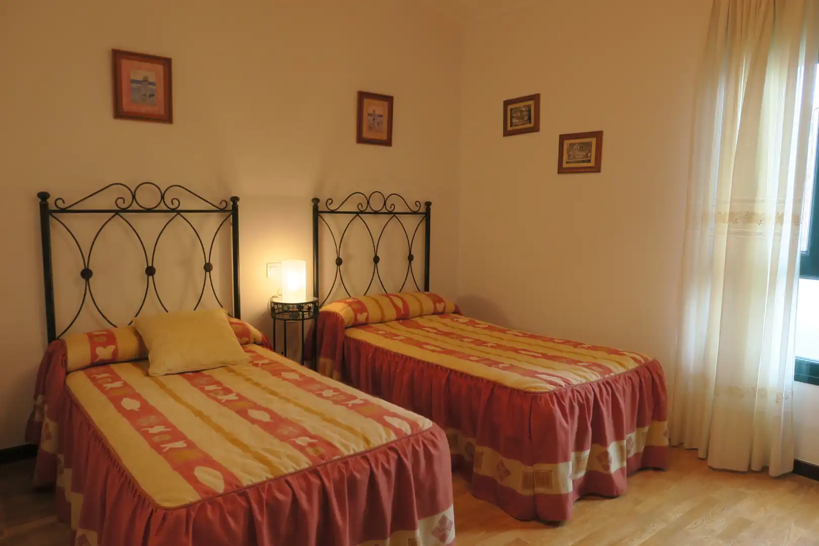 Habitación de Casa o chalet en venta en Soto del Barco con Calefacción, Jardín privado y Terraza
