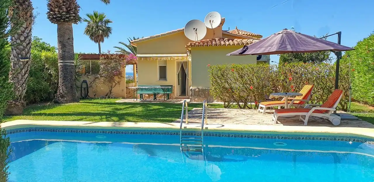 Casa con piscina in vendita a El Montgó, imagen 2