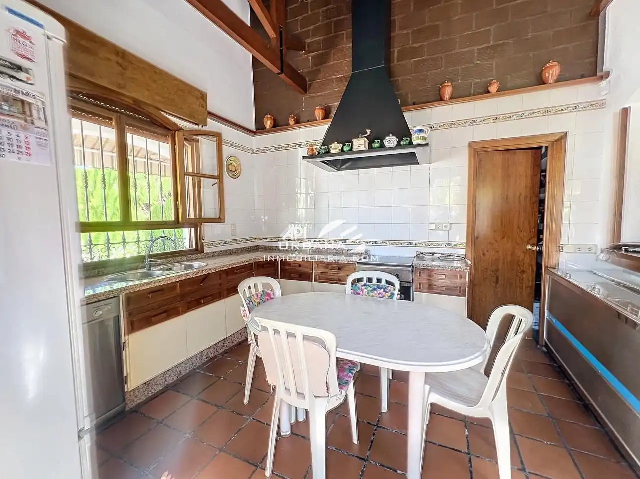 Cocina de Casa o chalet en venta en Lucena con Jardín privado, Trastero y Piscina