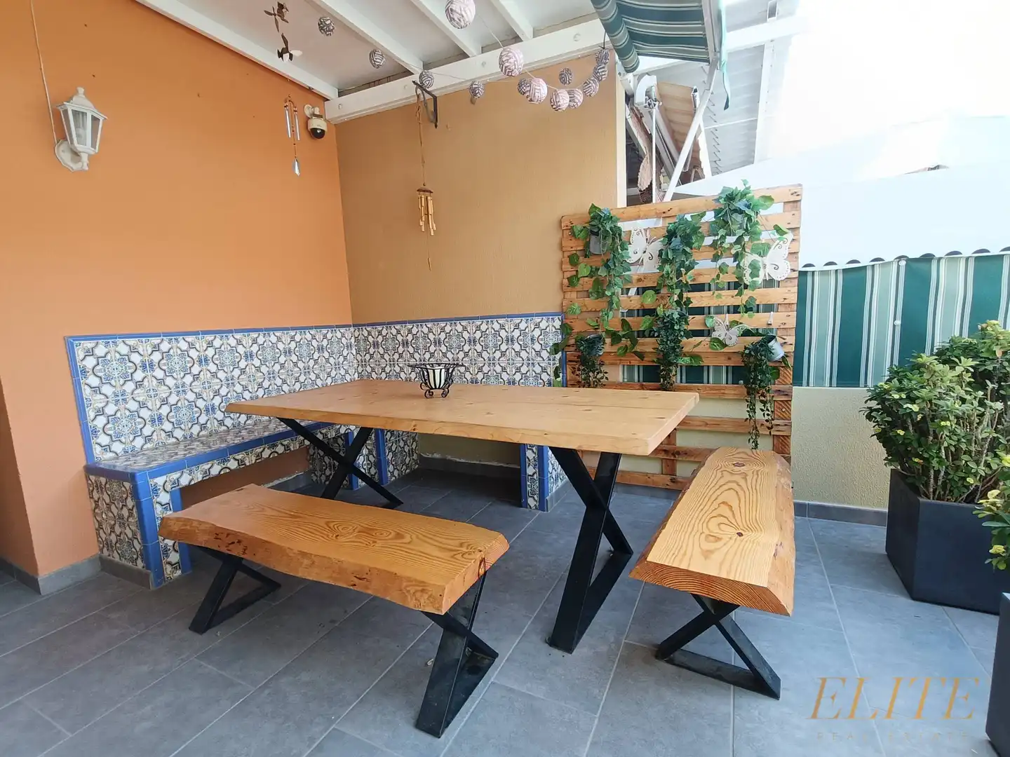 Terrace of Detached homes for rent in Mogán