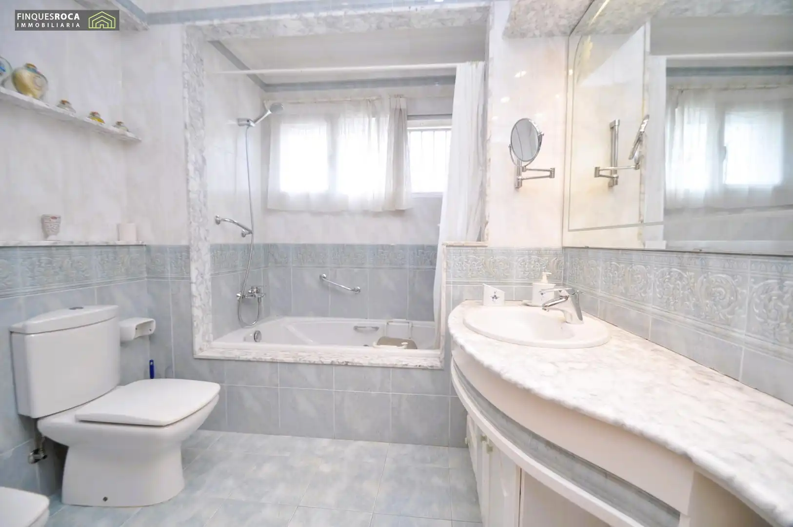 Baño de Piso en venta en La Ràpita con Aire acondicionado, Calefacción y Terraza