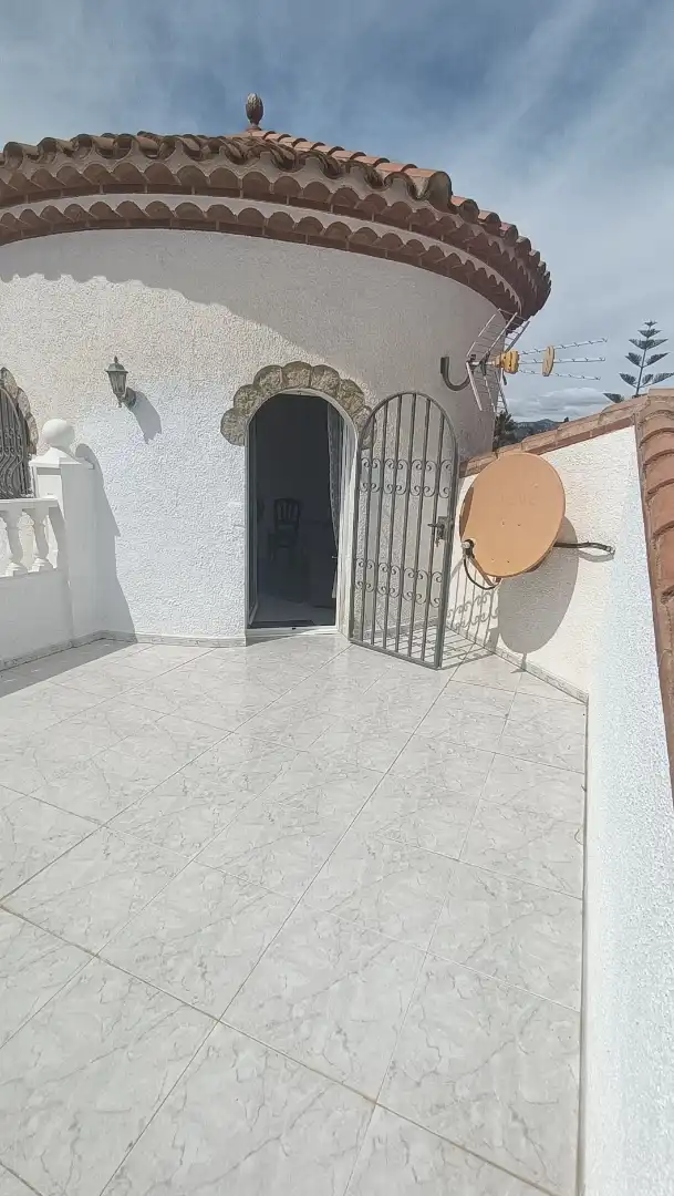 Terrassa de Casa o xalet en venda en Mont-roig del Camp amb Aire condicionat, Calefacció i Jardí privat