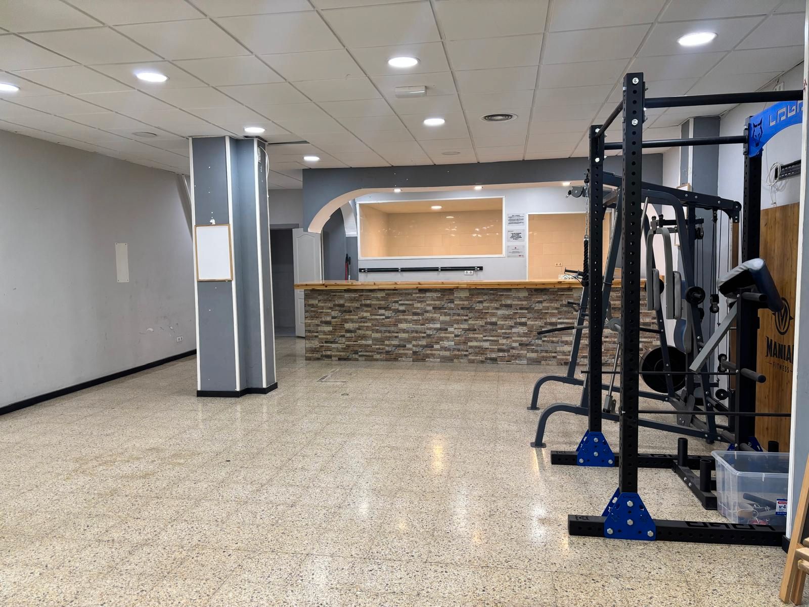 Premises to rent in Badalona