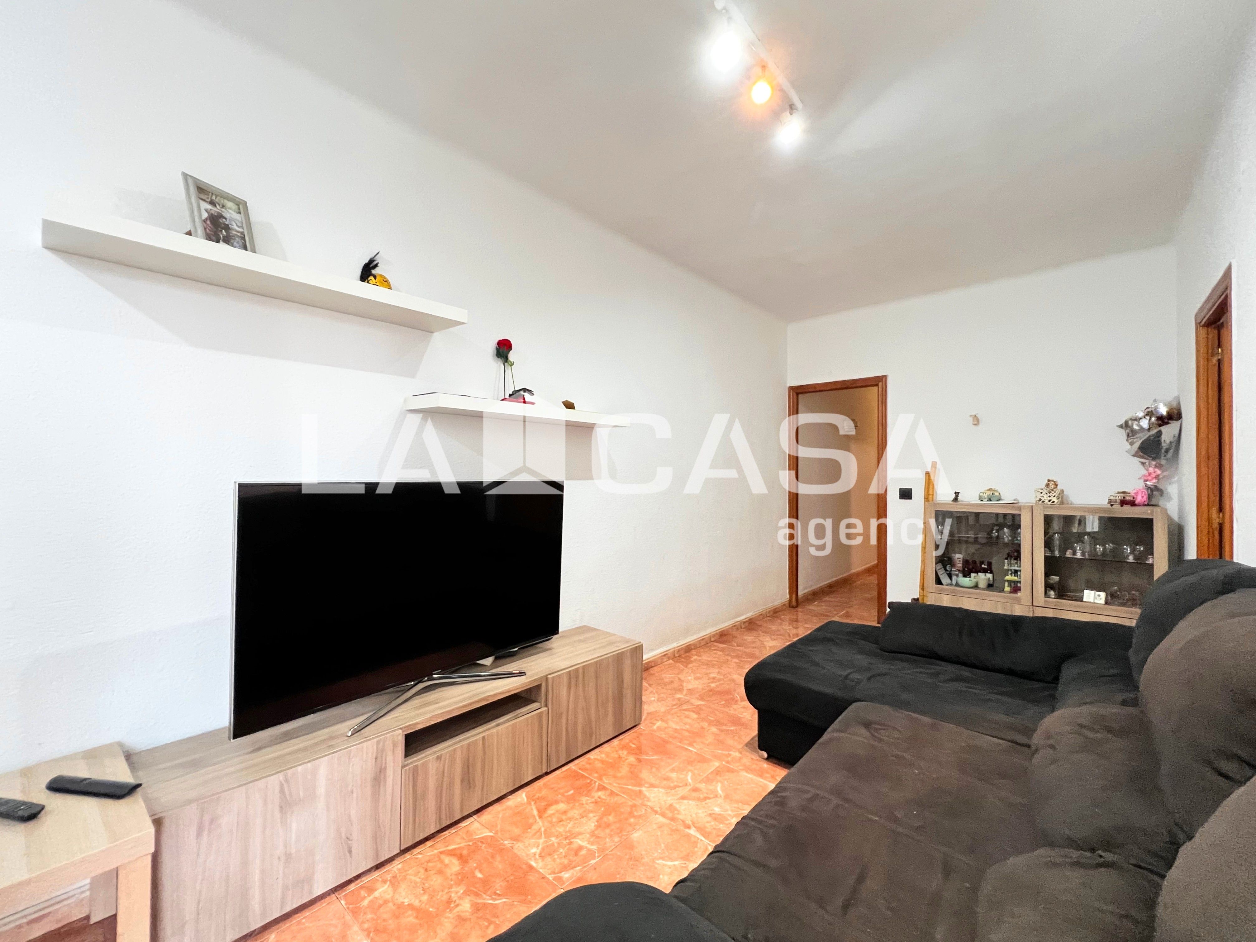 Piso en venta en Badalona con Balcón