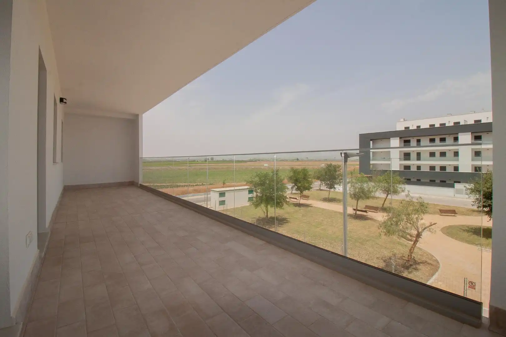 Terraza de Piso de alquiler en La Rinconada con Aire acondicionado, Jardín privado y Terraza