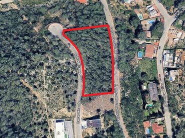 Terreno residencial en venta en Carrer Miranda 38