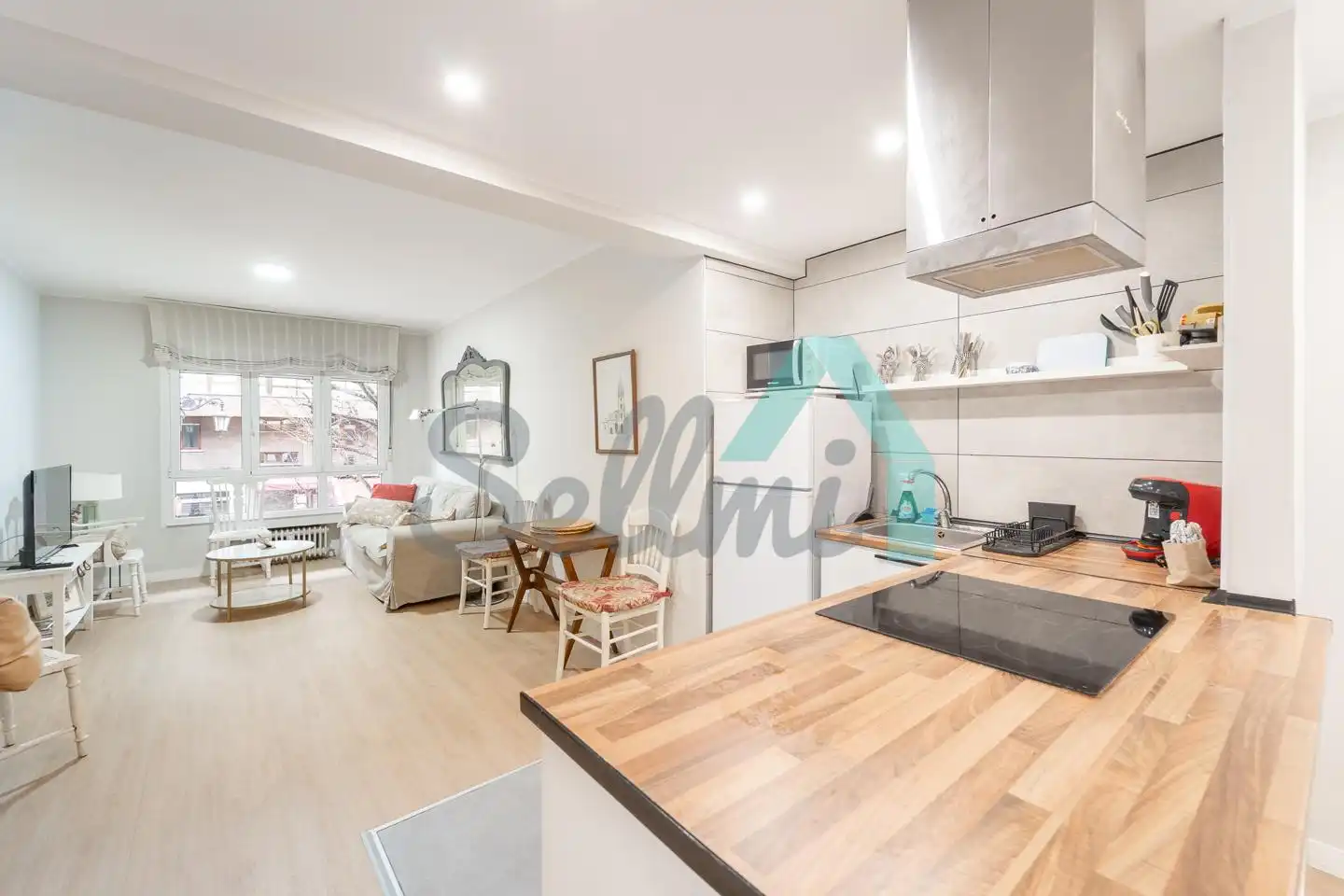 Flat for rent in Jerónimo Ibrán, Milán - Pumarín