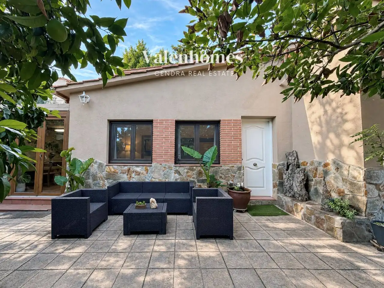 Vista exterior de Casa o chalet en venta en Molins de Rei, Barcelona