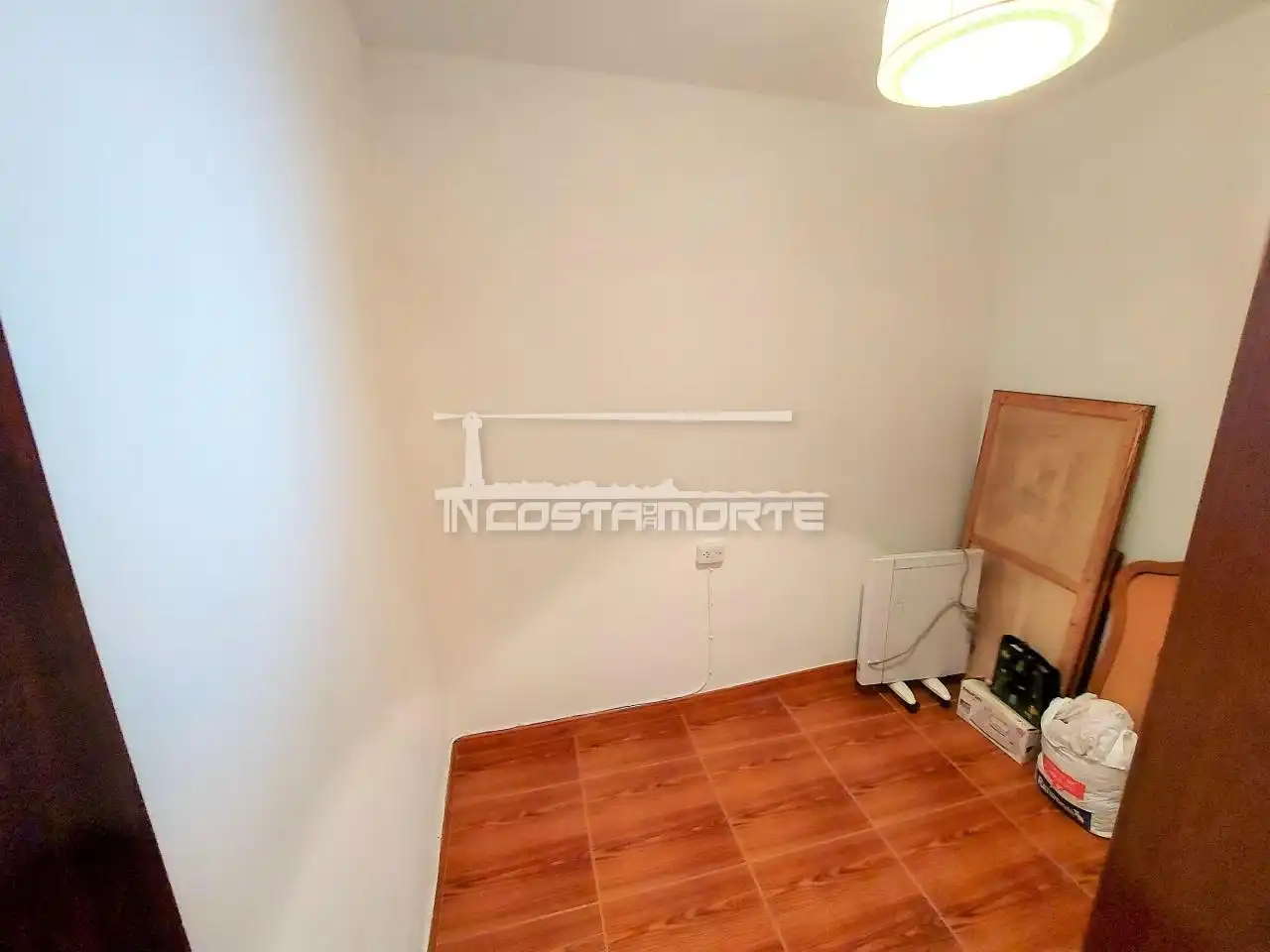 Casa adosada en venta en Camariñas con Trastero y Amueblado