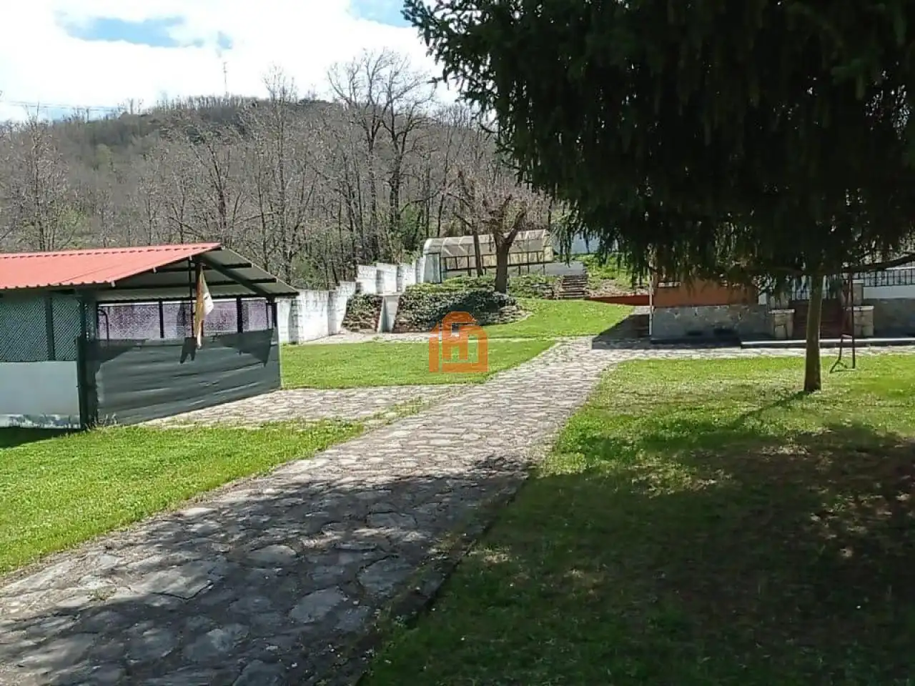 Casa o chalet en venta en Cuadros con Jardín privado, Trastero y Amueblado