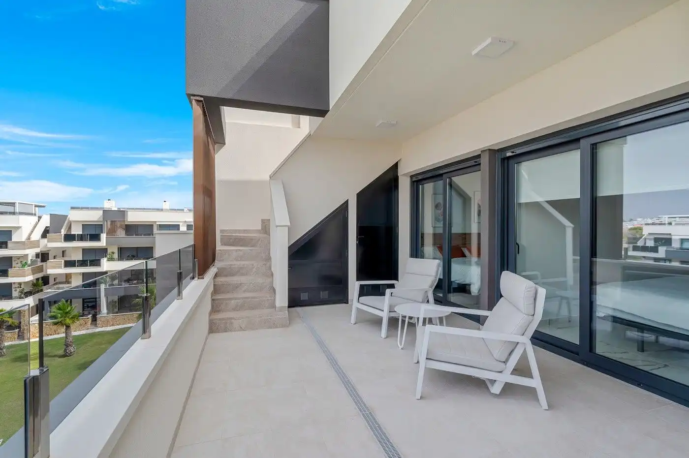 Apartamento con terraza en venta en Calle ONTARIO 2