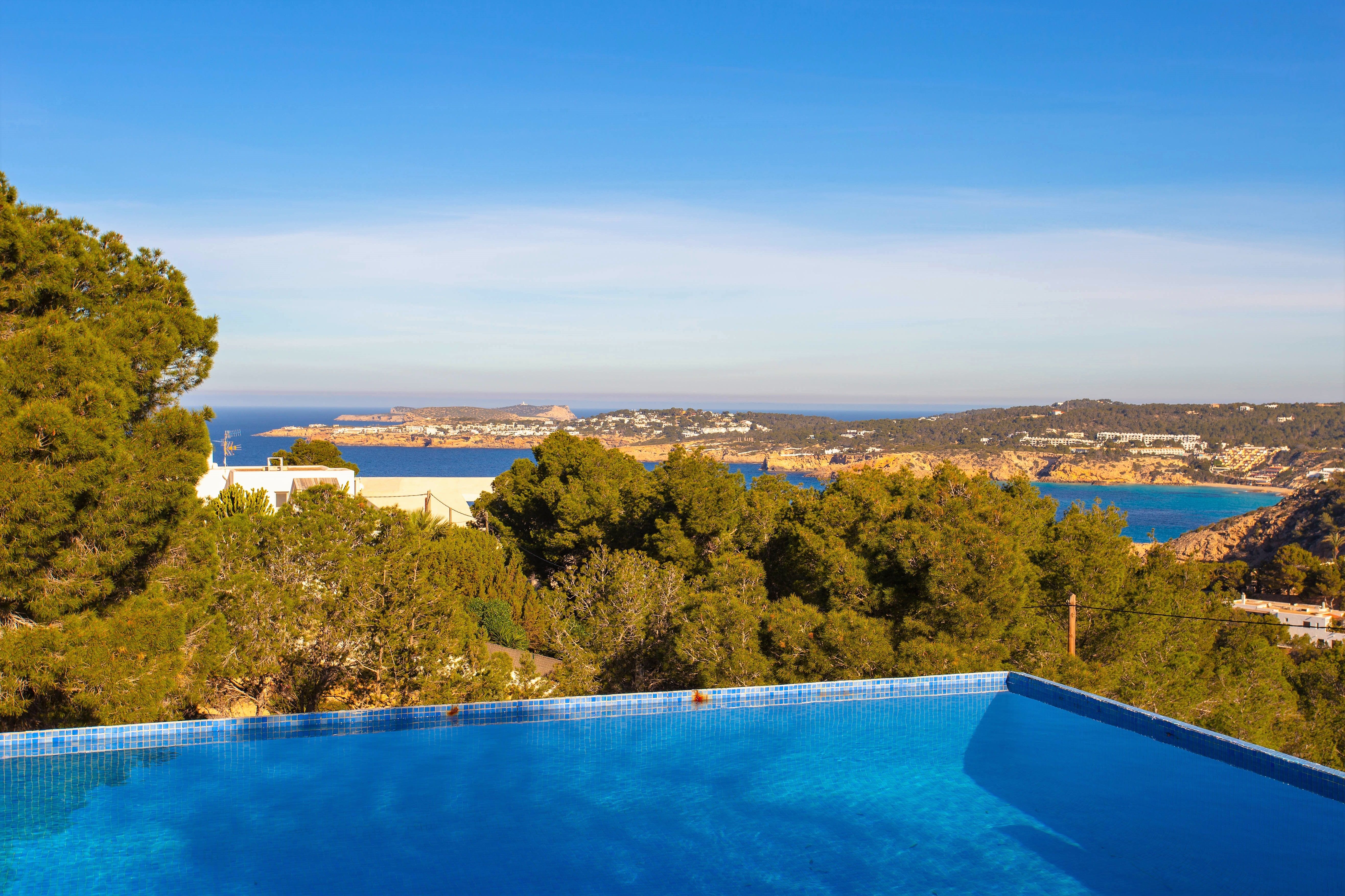 Piscina de Casa o xalet en venda en Sant Josep de sa Talaia amb Aire condicionat, Jardí privat i Terrassa