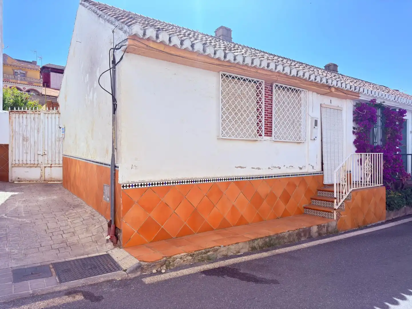 Vista exterior de Casa o chalet en venta en Huétor Vega con Jardín privado y Terraza