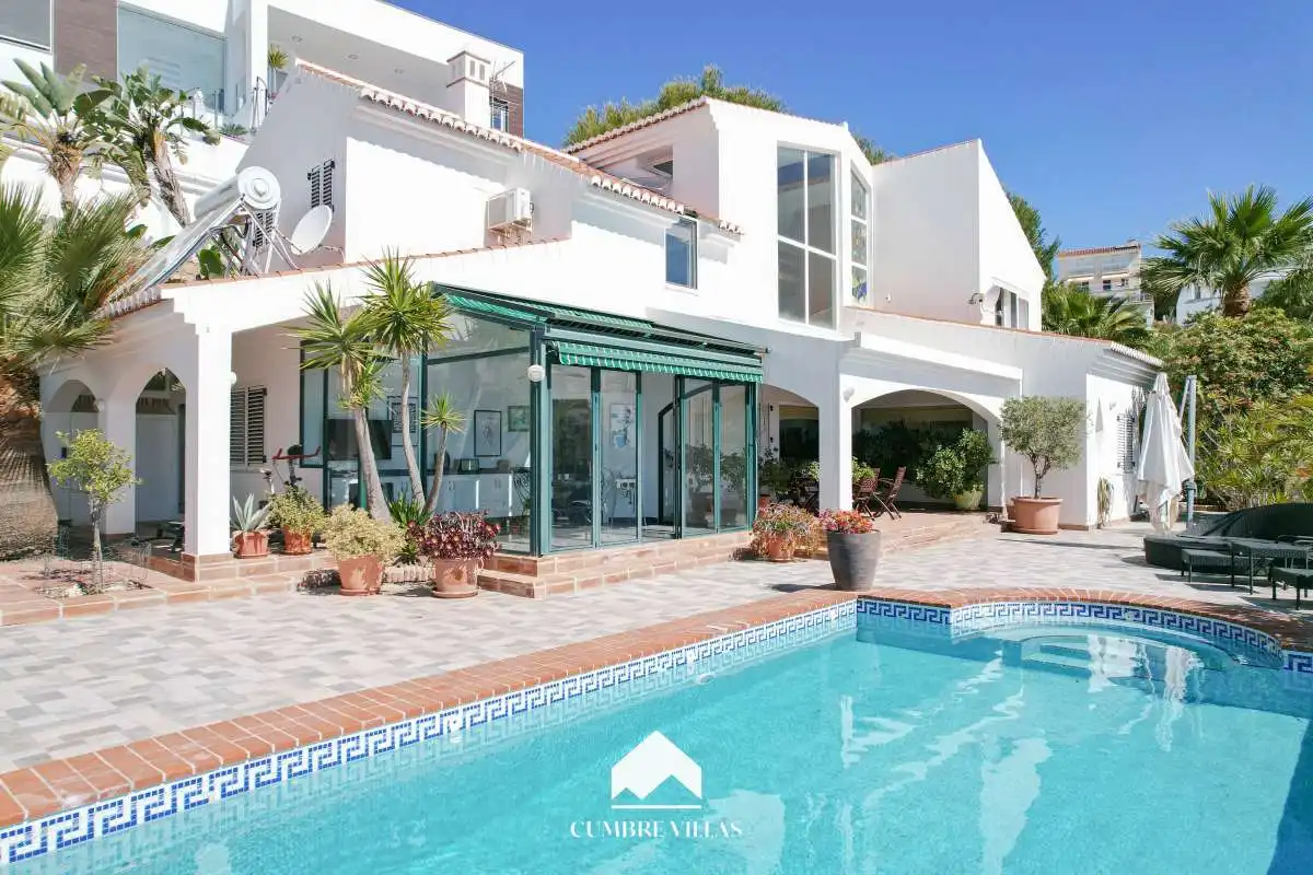 Haus mit Pool zum Verkauf in Monte los Almendros - El Pargo - Costa Aguilera