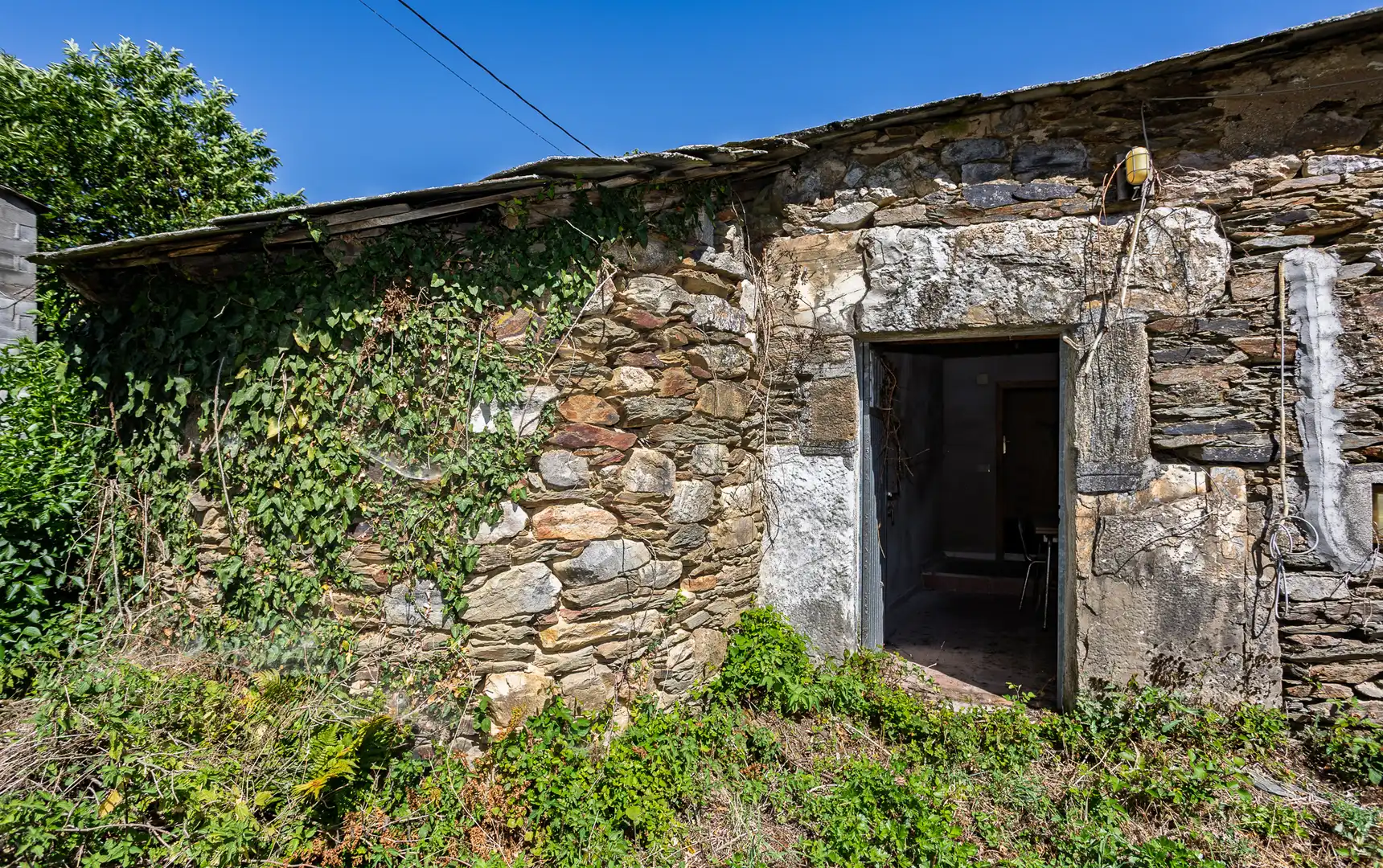 Exterior view of Country homes for sale in Láncara