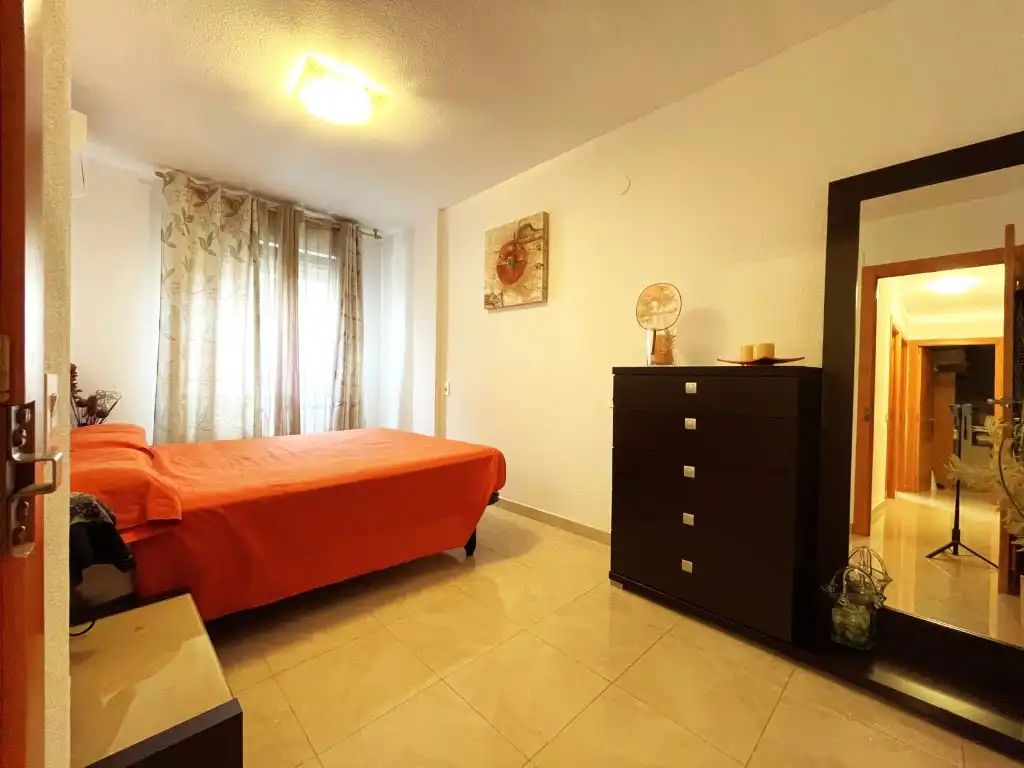 Bedroom of Flat for sale in Benicasim / Benicàssim  with Air Conditioner, Oven and Washing machine