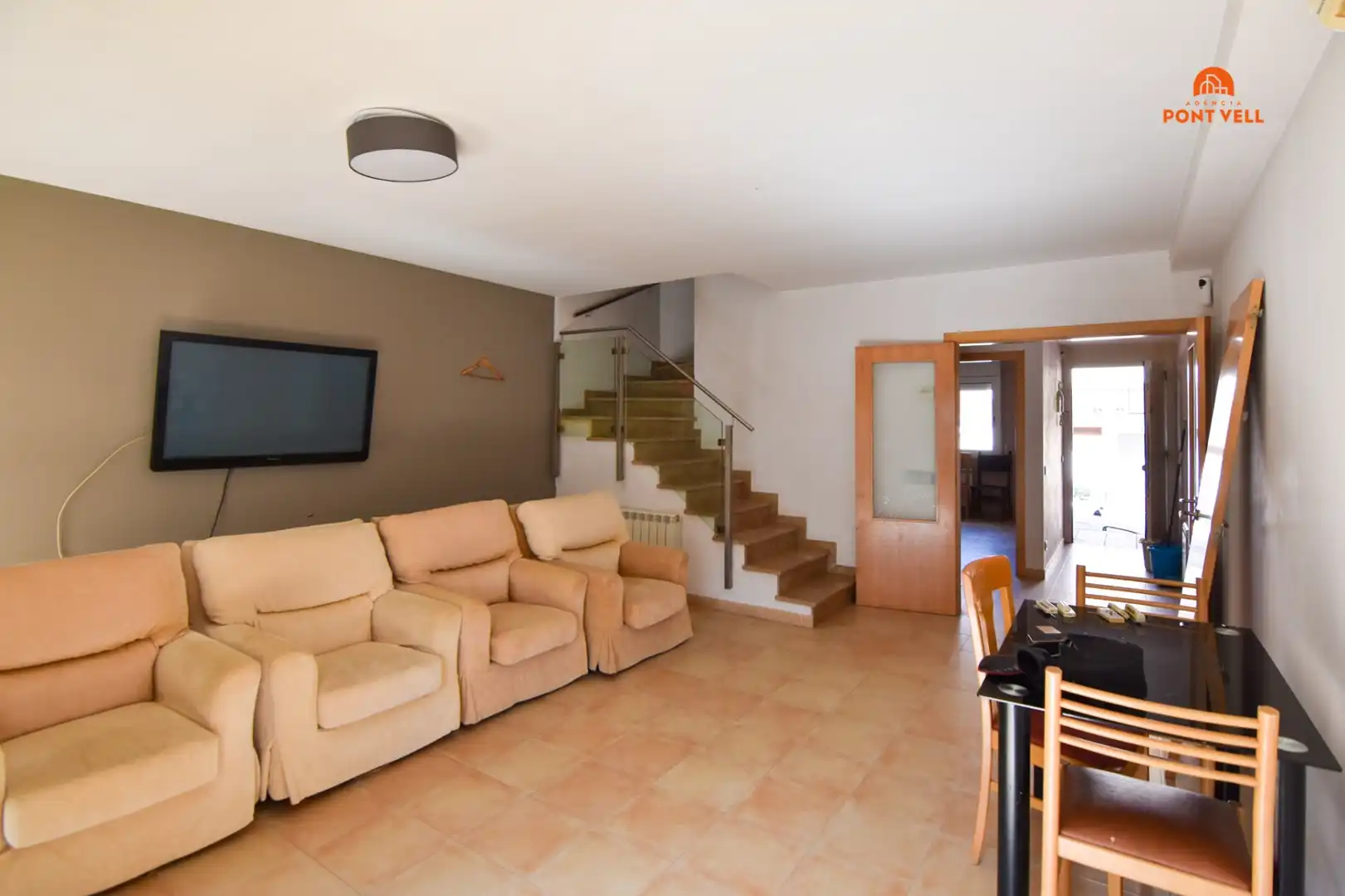 Casa pareada con terraza en venta en La Bisbal d'Empordà, imagen 5