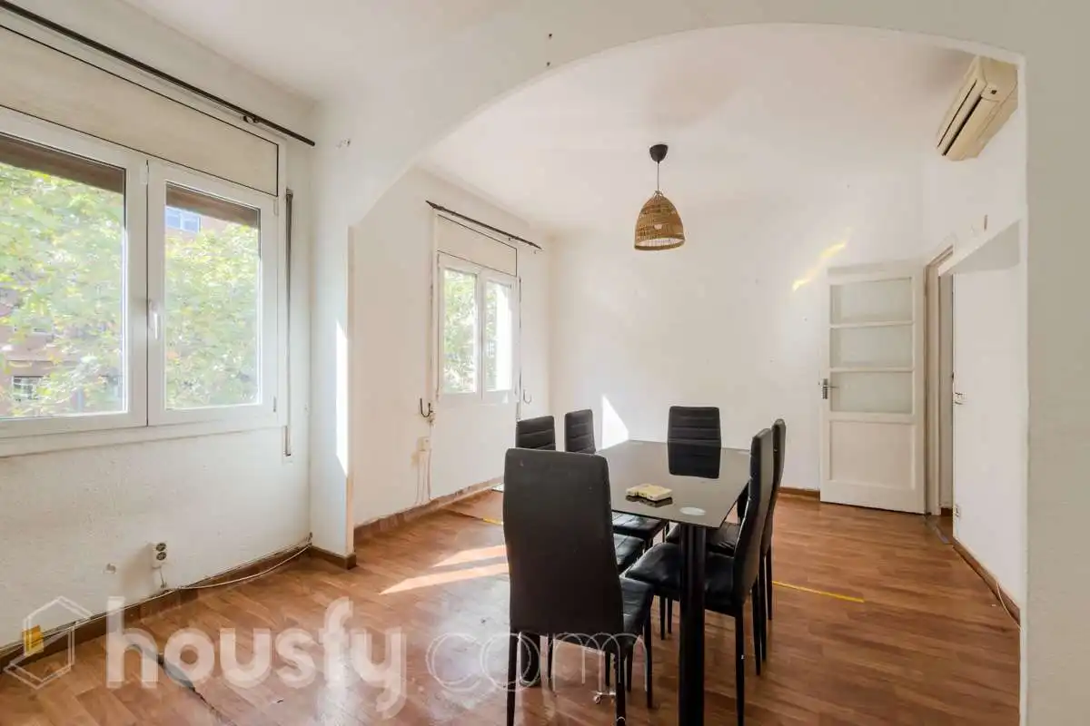 Piso con ascensor en venta en PS FABRA I PUIG ., imagen 2