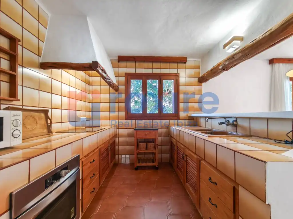 Cocina de Casa o chalet de alquiler en Sant Antoni de Portmany con Jardín privado, Terraza y Piscina