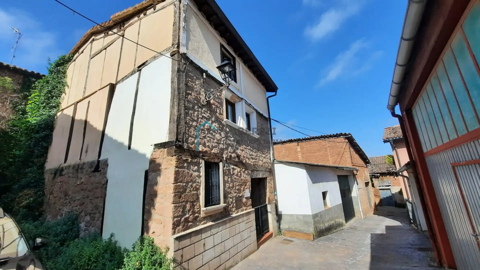 Exterior view of Houses for sale in Camprovín  with Terrace, Storage room and Furnished