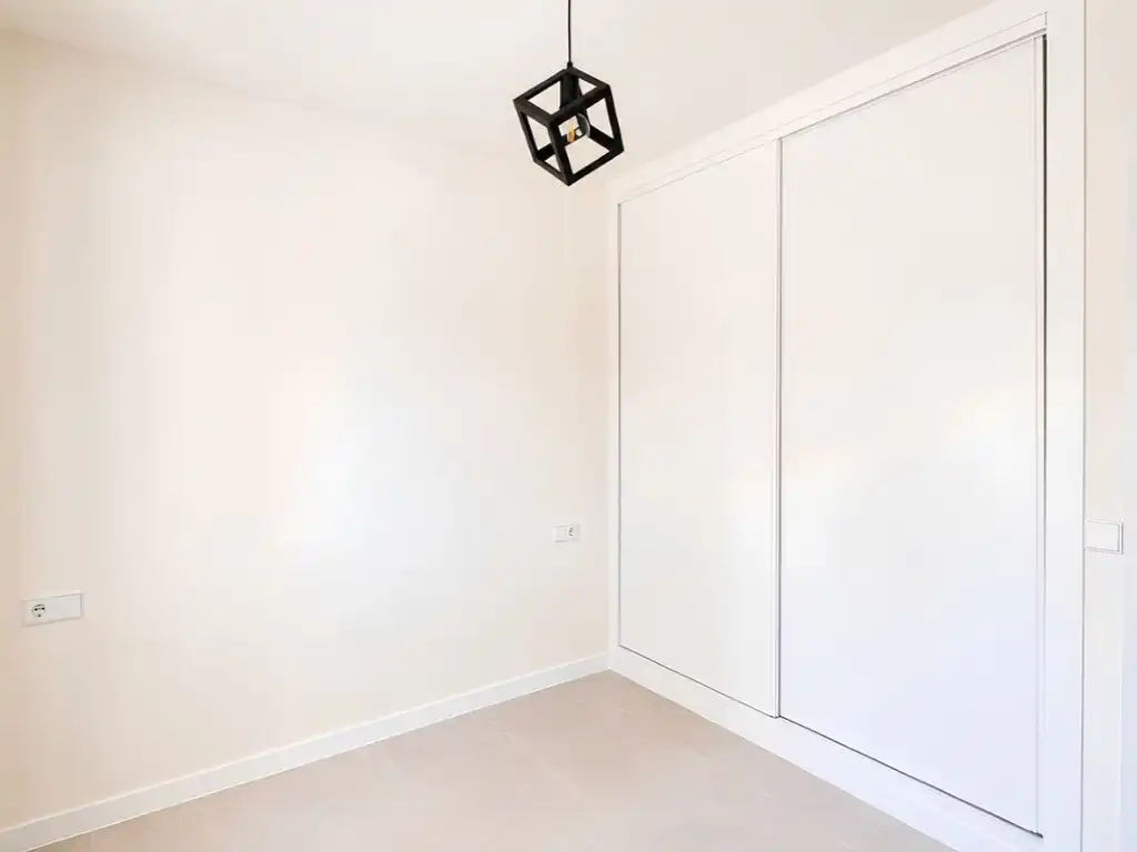 Bedroom of Flat for sale in Fuengirola  with Air Conditioner, Terrace and Swimming Pool