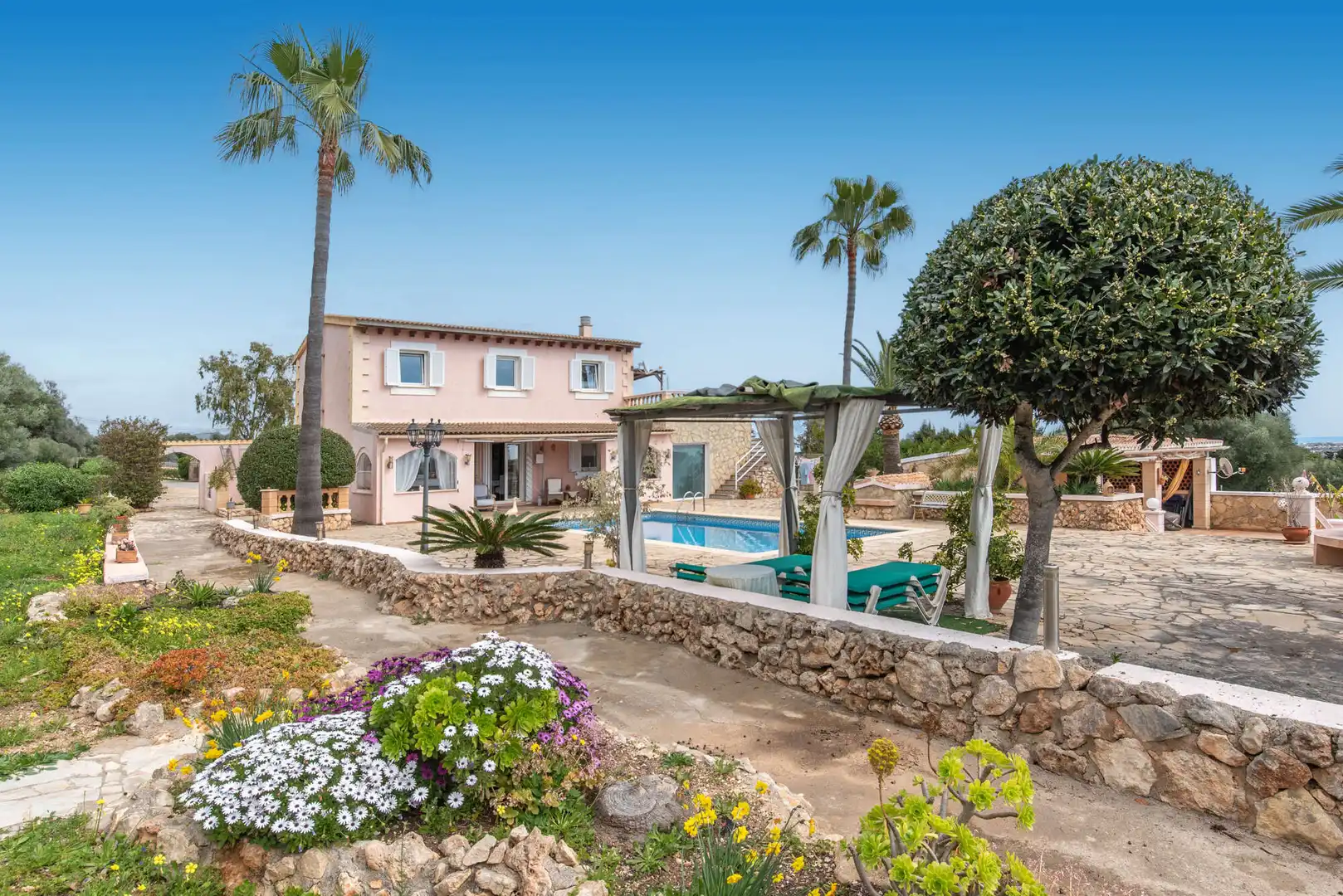 Außenansicht von Country house zum Verkauf in Manacor mit Klimaanlage, Heizung und Terrasse