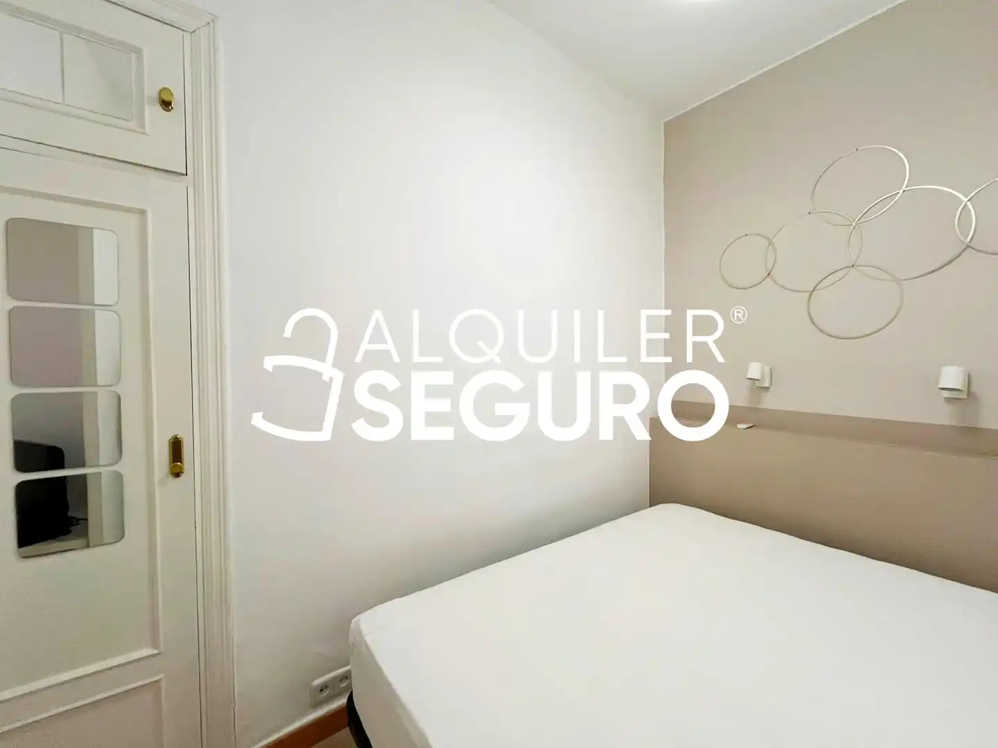 Estudio de alquiler en del Ave María, Embajadores - Lavapiés