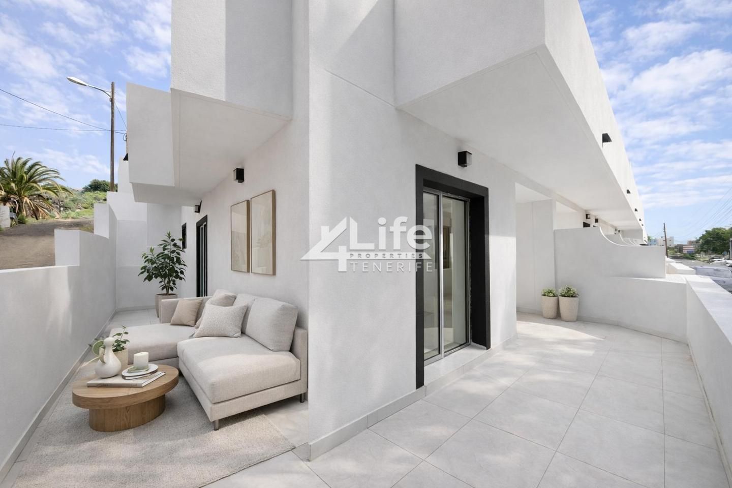 Exterior view of Flat for sale in Adeje  with Air Conditioner, Terrace and Storage room