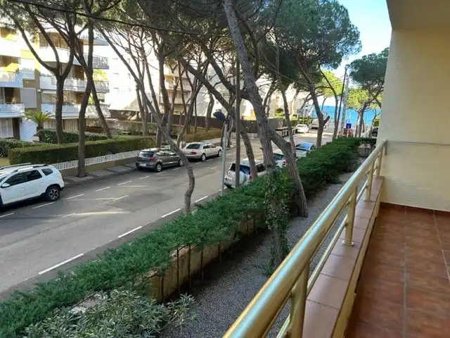 Vista exterior de Apartamento de alquiler en Castell d'Aro, Platja d'Aro i s'Agaró con Terraza, Amueblado y Lavadora