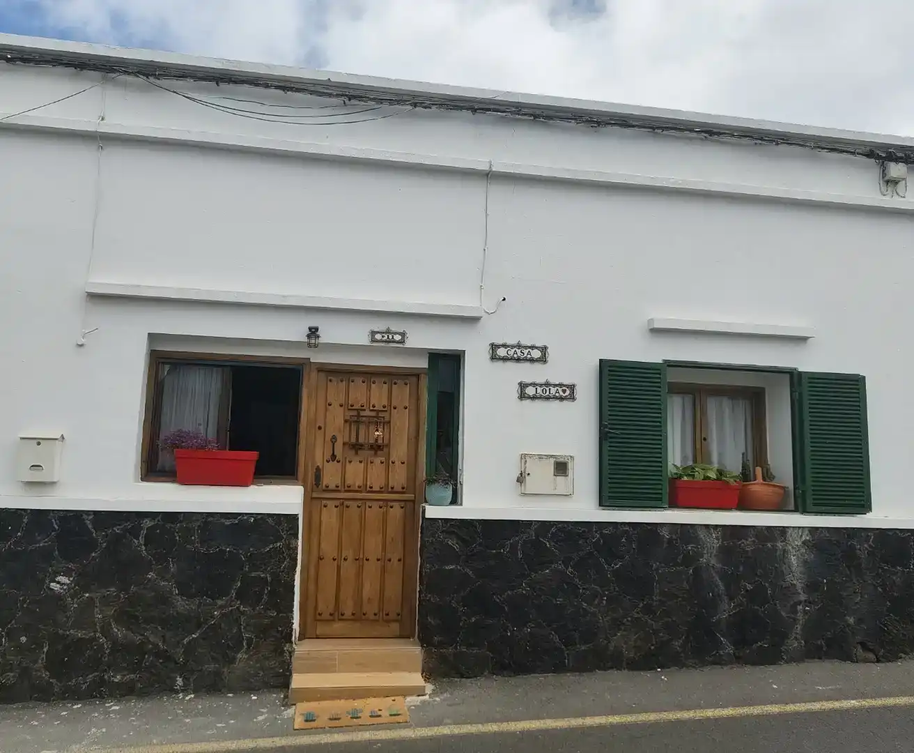 Exterior view of Houses for sale in Haría  with Storage room, Furnished and Oven