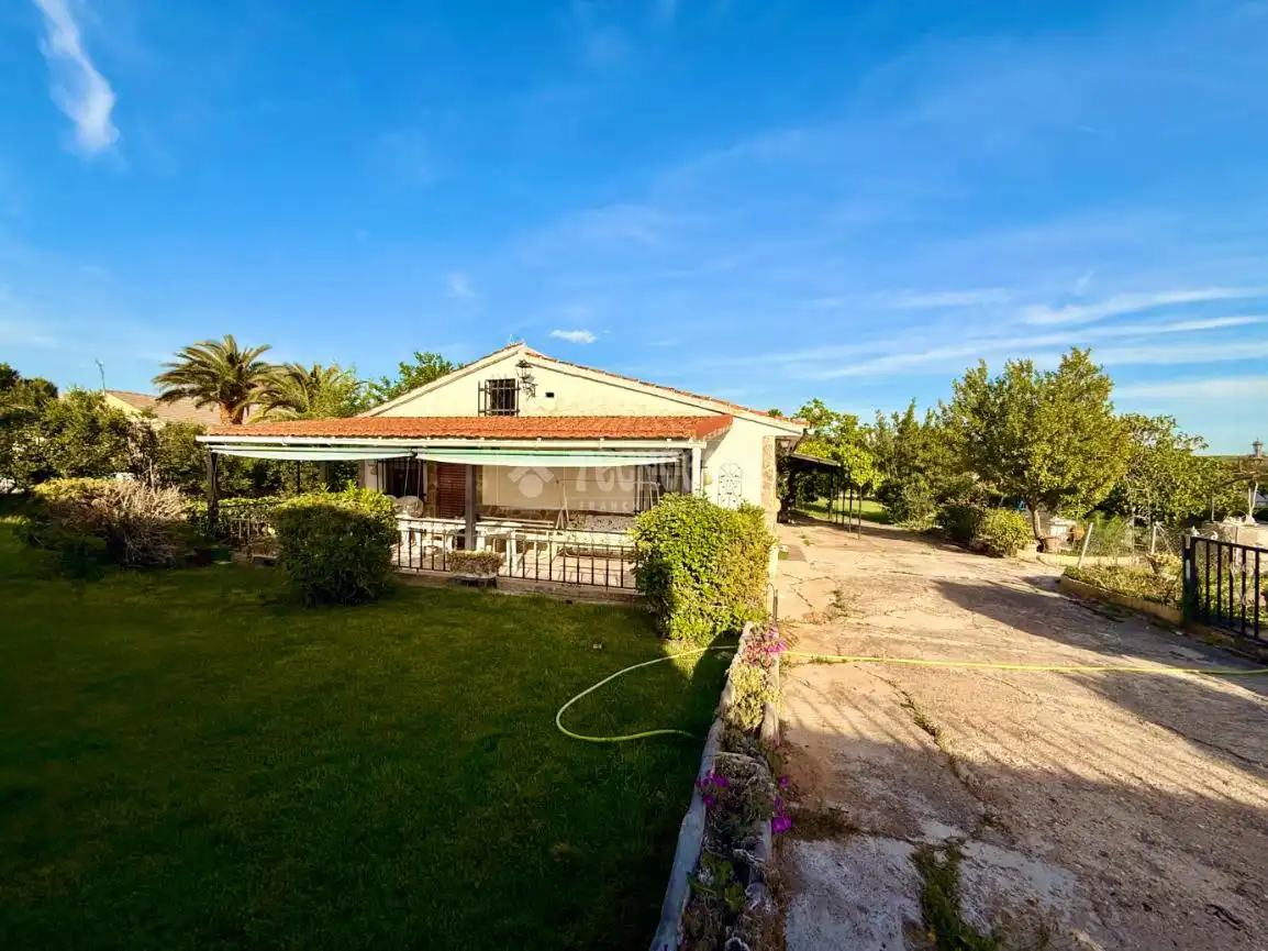 Jardín de Casa o chalet en venta en Serracines con Calefacción, Jardín privado y Terraza
