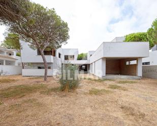 Exterior view of House or chalet for sale in Chiclana de la Frontera  with Private garden and Terrace