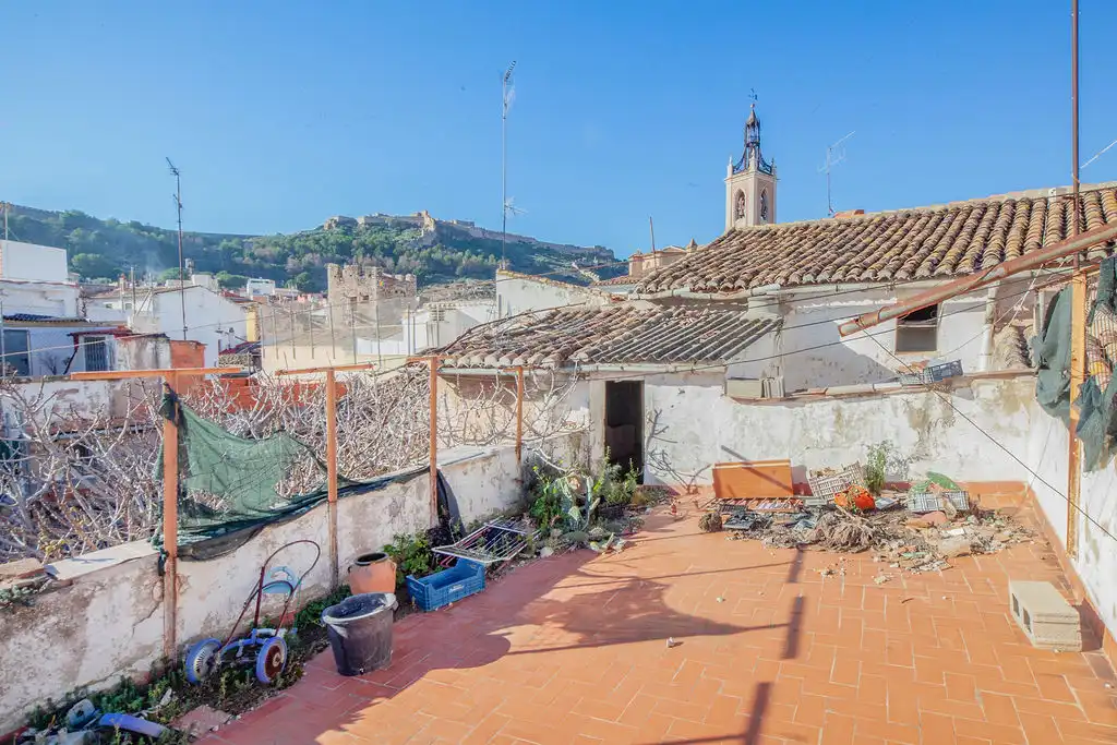 Vista exterior de Piso en venta en Sagunto / Sagunt