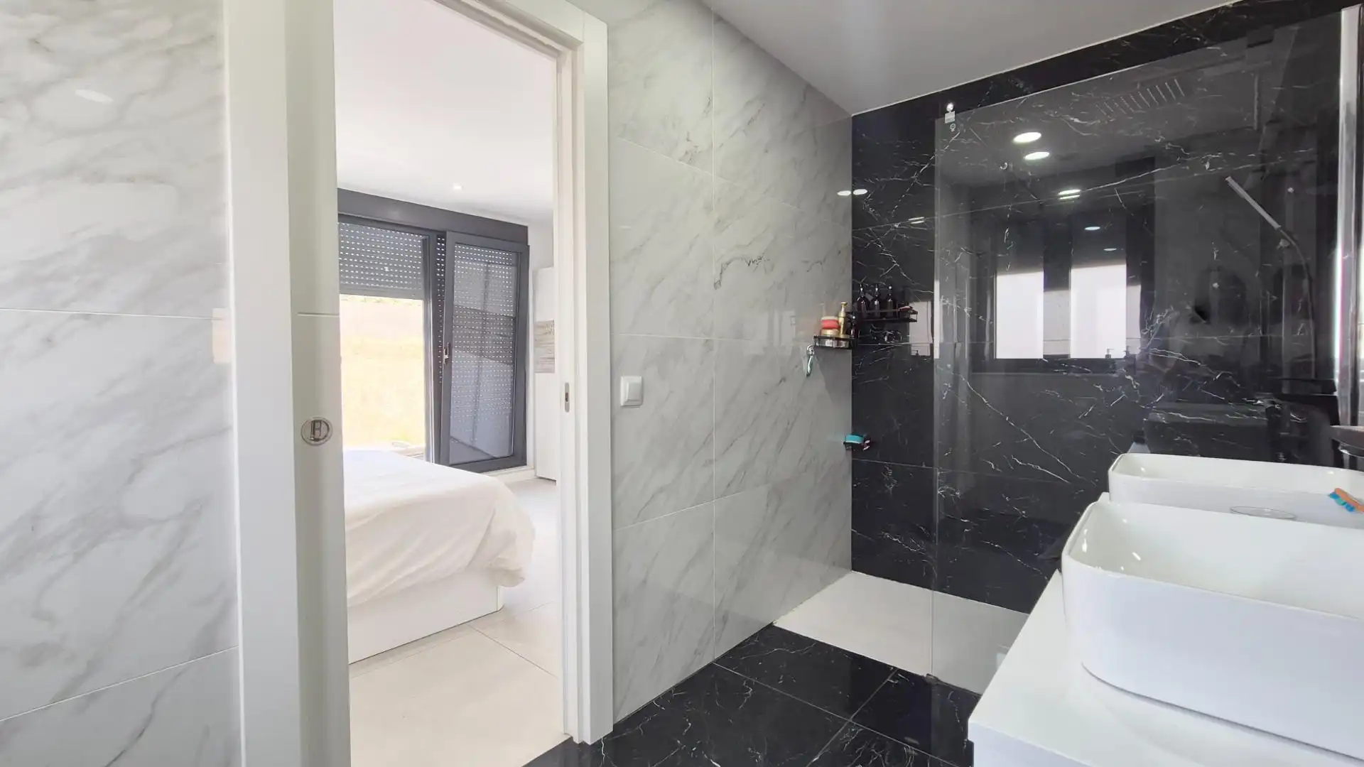 Baño de Casa o chalet en venta en Carrascal de Barregas con Aire acondicionado, Calefacción y Jardín privado