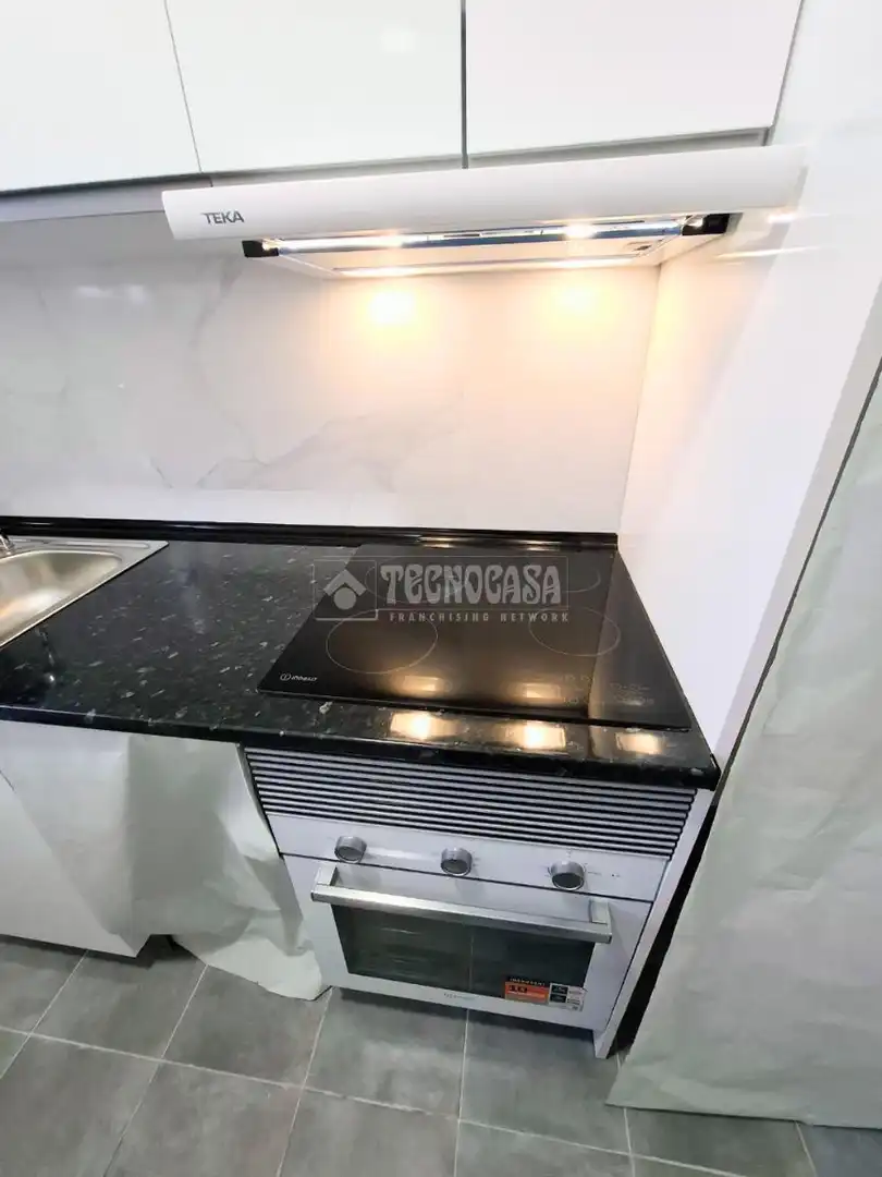 Cocina de Piso en venta en Madrid con Calefacción