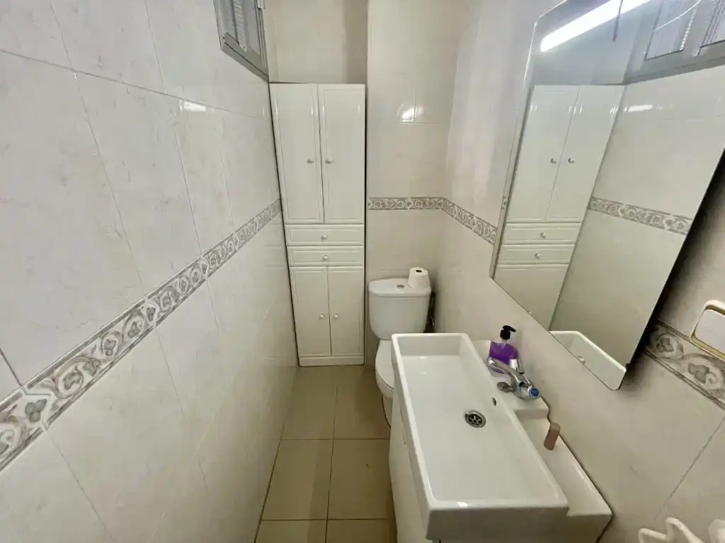 Bathroom of Flat for sale in Dos Hermanas