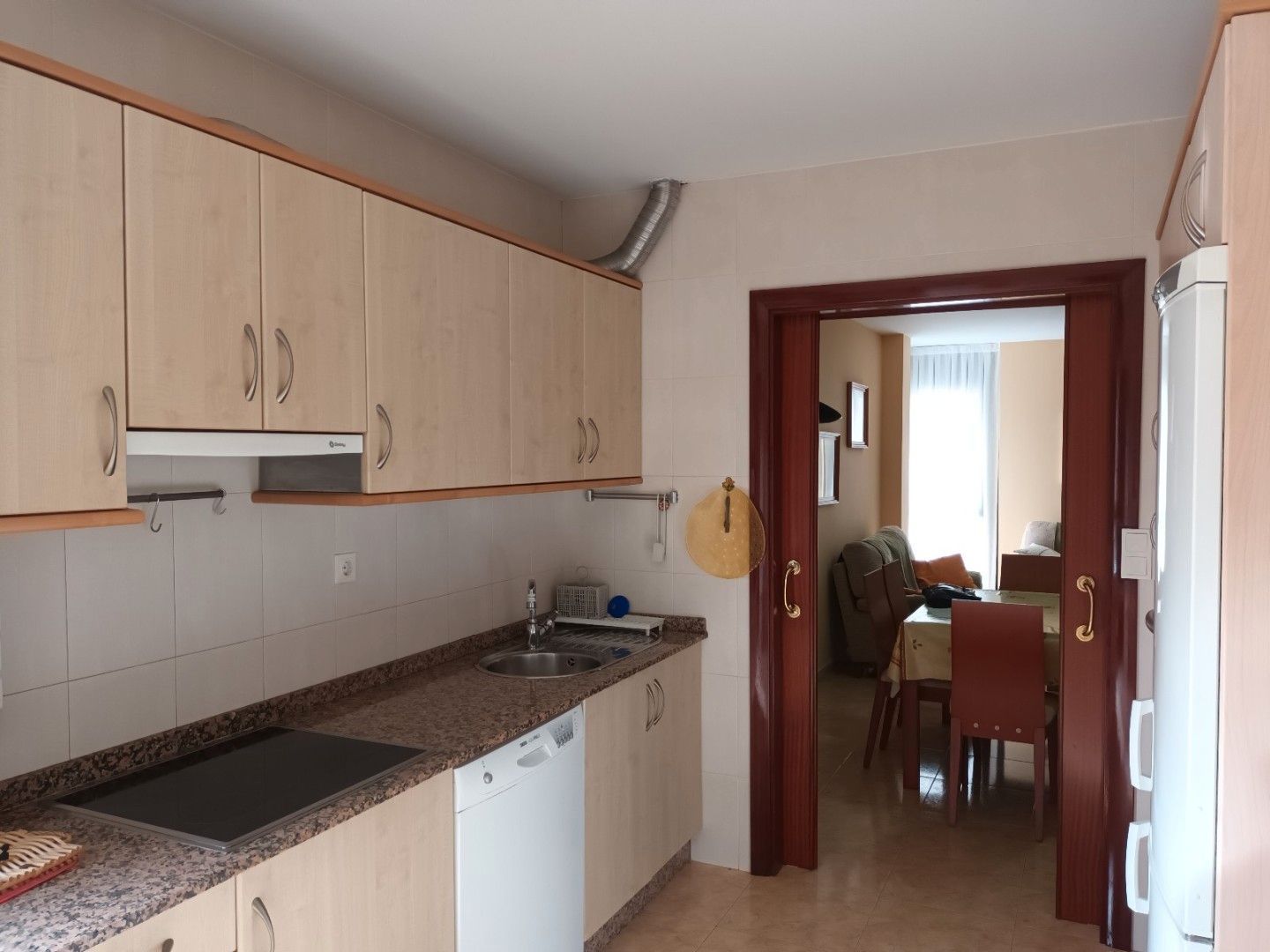 Cuina de Pis en venda en A Pobra do Caramiñal amb Parquet, Traster i Moblat