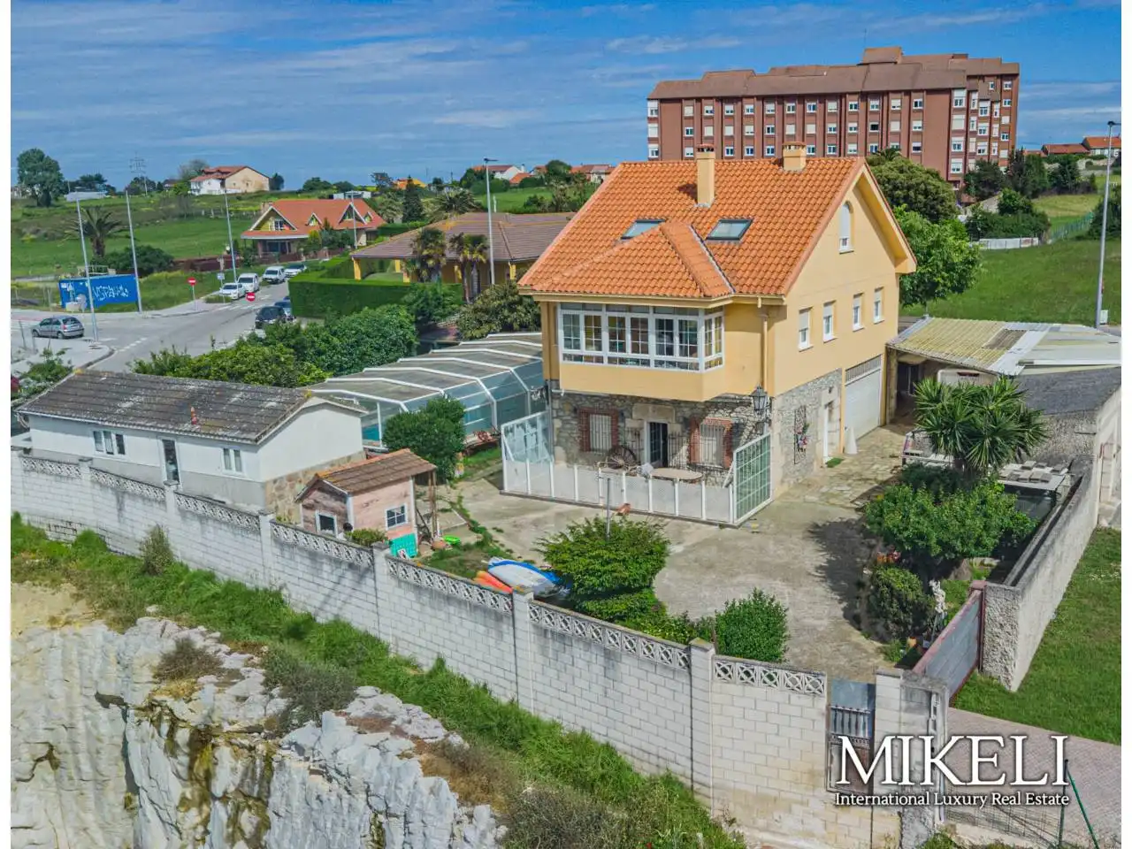 Vista exterior de Casa o chalet en venta en Santander con Calefacción, Jardín privado y Terraza