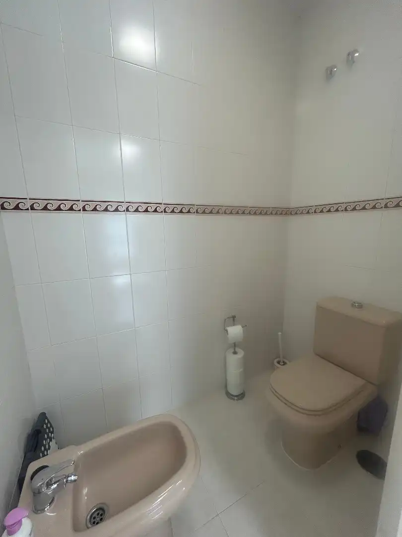 Bany de Casa adosada en venda en Alhaurín de la Torre amb Aire condicionat, Jardí privat i Terrassa