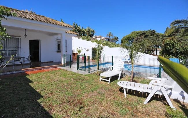Single-family semi-detached to rent in Calle de Sevilla, 97, Conil