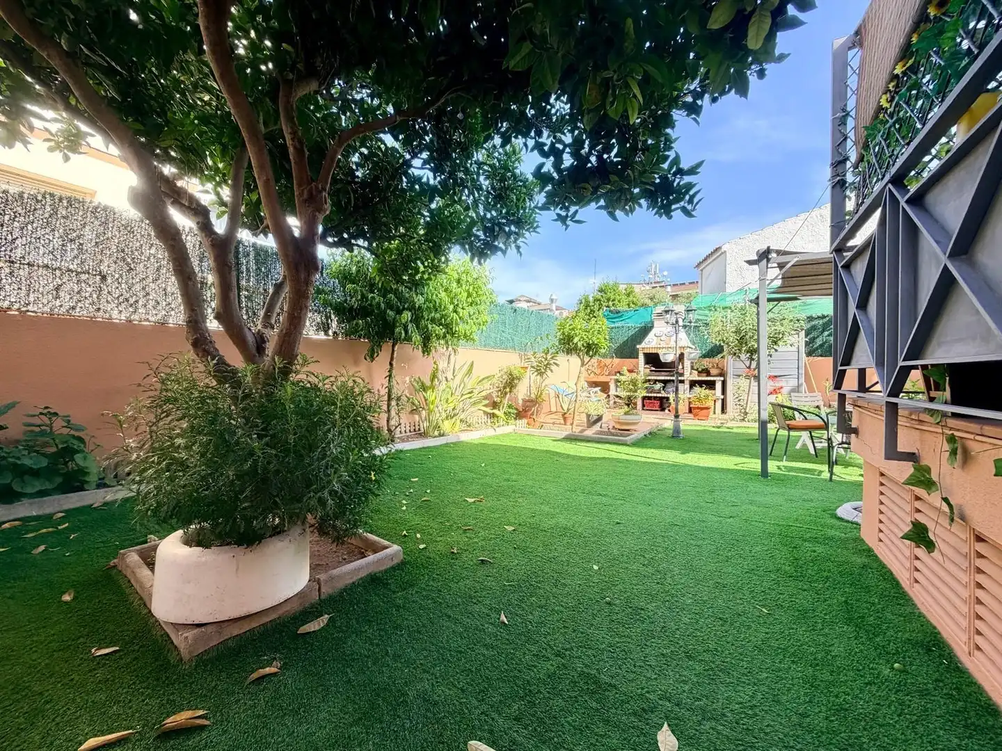 Jardí de Planta baixa en venda en Calafell amb Aire condicionat, Calefacció i Jardí privat