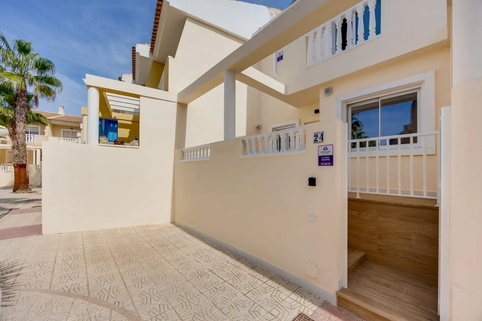 Casa a schiera con terrazza in vendita a Calle La Serviola, imagen 6