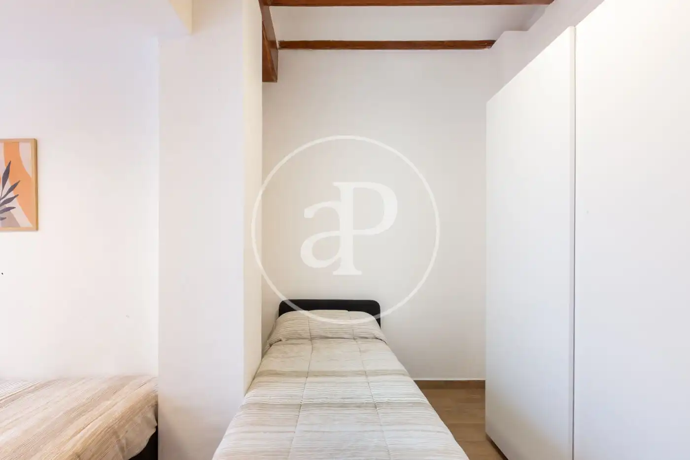 Bedroom of Flat for sale in Valencia  with Heating, Terrace and Furnished