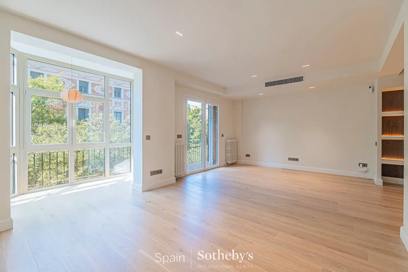 Apartamento con ascensor en venta en Carrer de Roger de Llúria, imagen 2