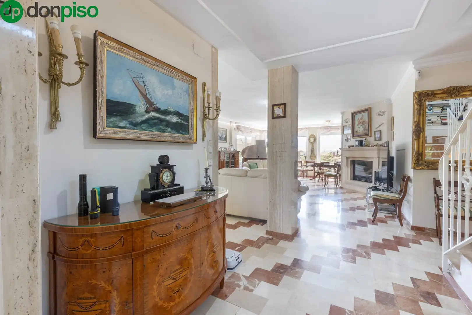 House with pool for sale in Avenida MONTEVIVE, imagen 8