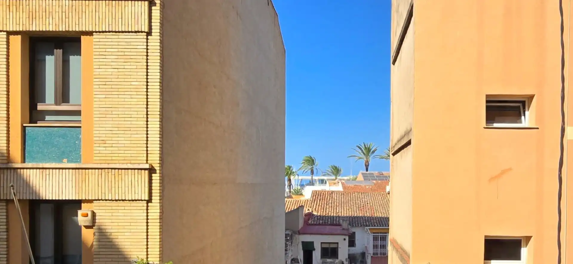Vista exterior de Piso en venta en Dénia con Aire acondicionado, Terraza y Amueblado