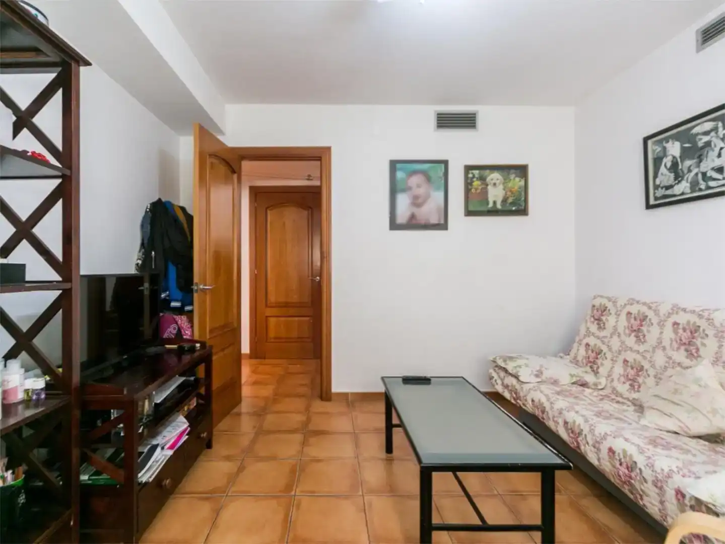 Sala d'estar de Pis en venda en Sant Esteve Sesrovires, Barcelona