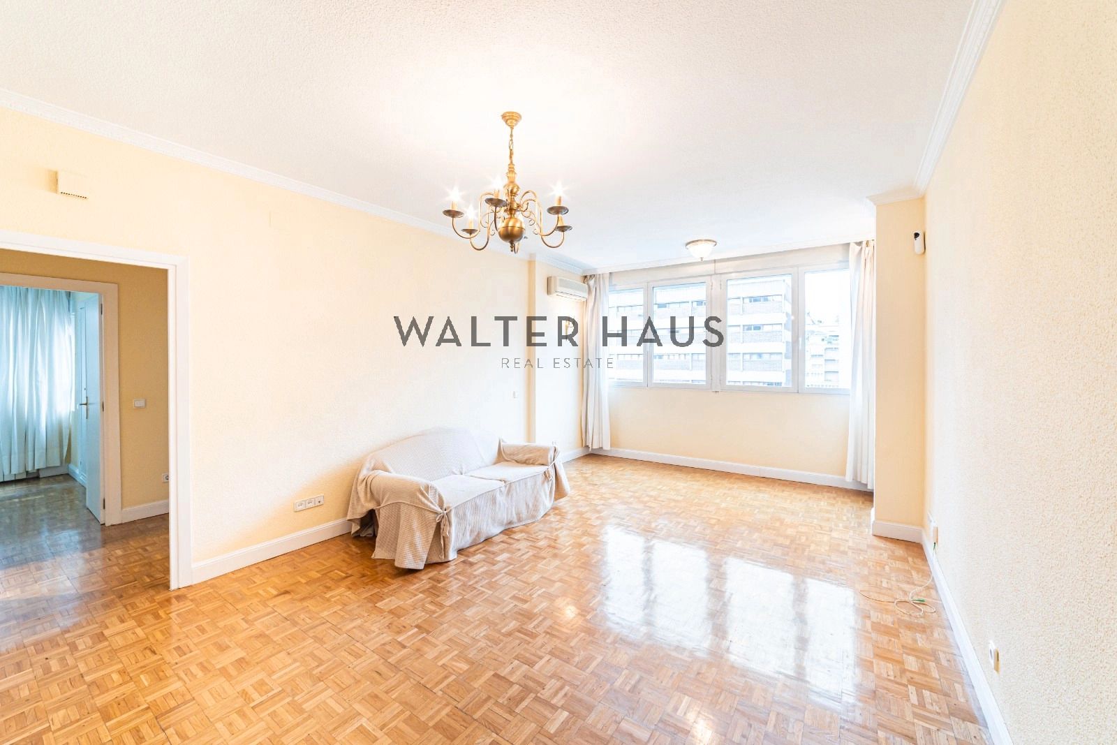 Sala d'estar de Pis de lloguer en  Madrid Capital amb Aire condicionat, Calefacció i Terrassa