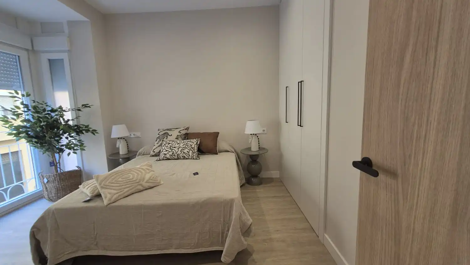 Dormitori de Apartament en venda en Badajoz amb Aire condicionat, Calefacció i Terrassa