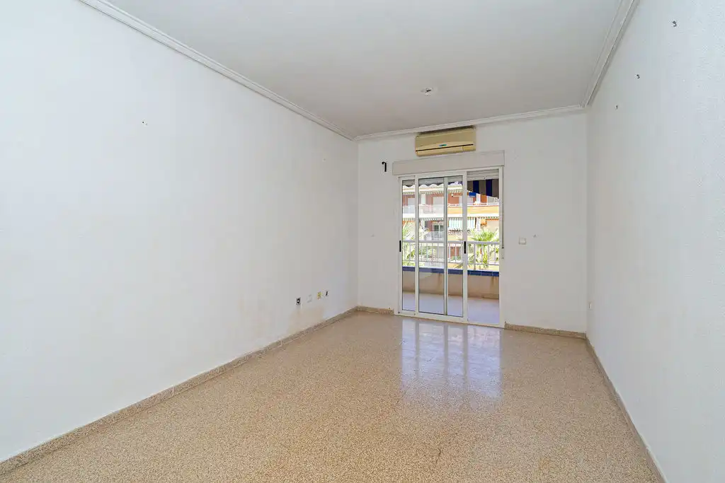 Pis en venda a C/ Puerta de Riad I esq Av Cervantes y plaza Porti, Pueblo